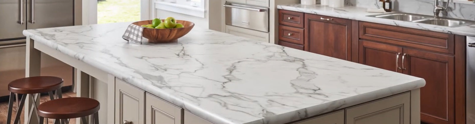 Bullnose Edge Trim 3460 Calacatta Marble